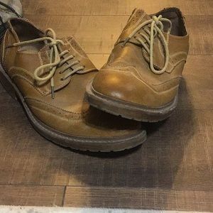 Dress shoes